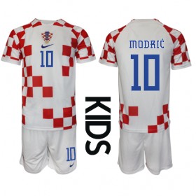 Baby Fußballbekleidung Kroatien Luka Modric #10 Heimtrikot WM 2022 Kurzarm (+ kurze hosen)